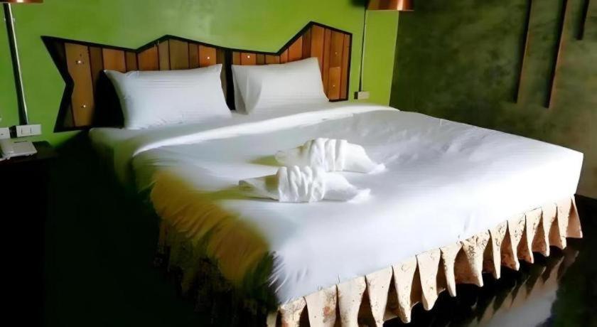 Ps Extra Hotel Хатъяй Экстерьер фото