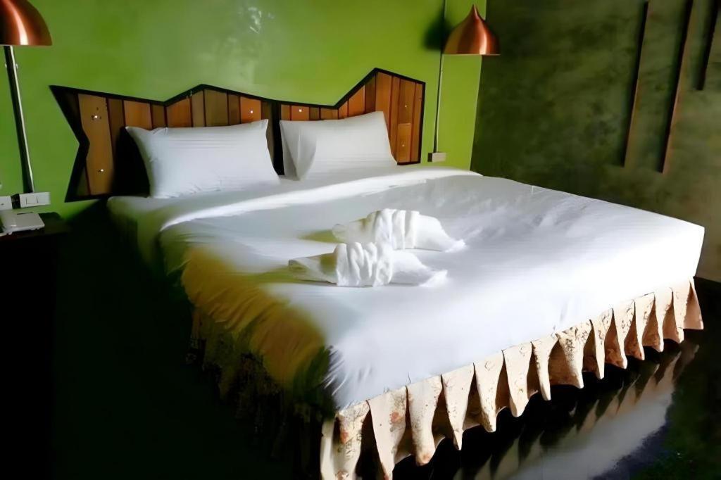 Ps Extra Hotel Хатъяй Экстерьер фото